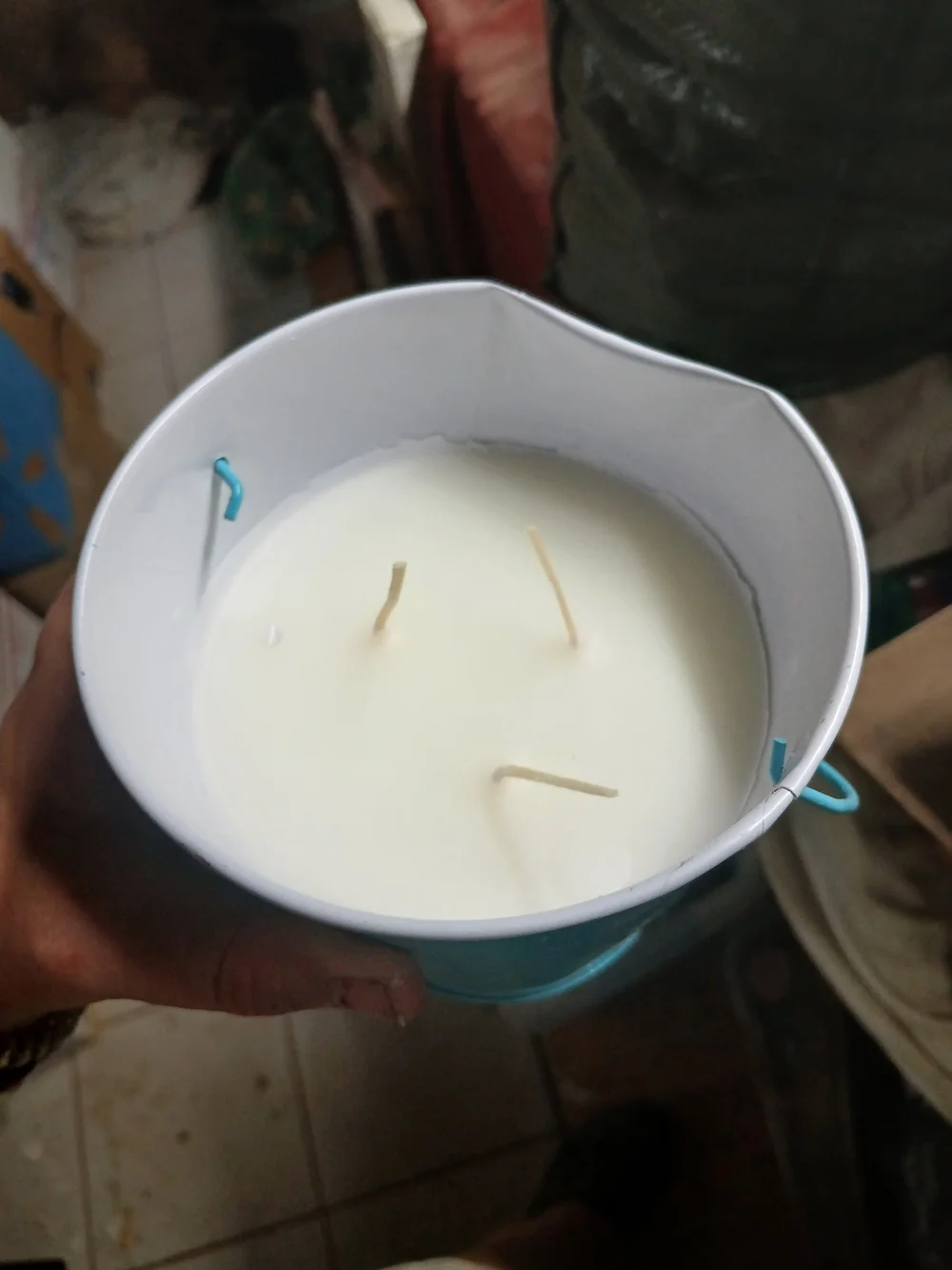 Everyday Living 18 Oz Citronella Bucket Candle Light Blue And White